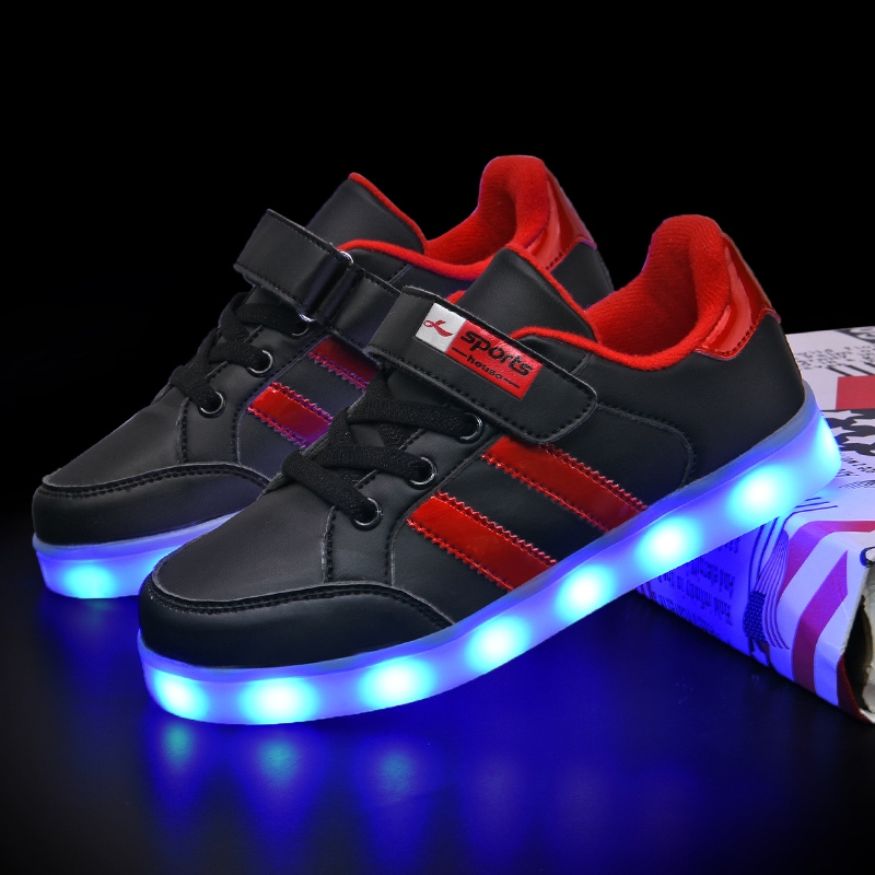 儿童灯鞋USB充电发光鞋LED闪灯鞋学生板鞋