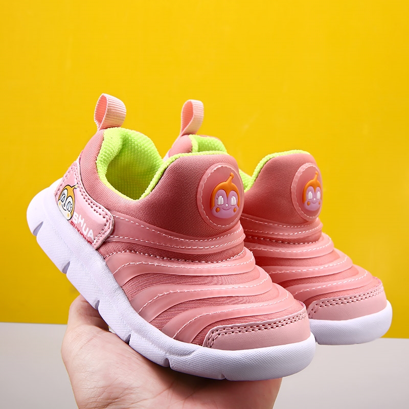 毛毛虫夜光男童女童秋季鞋子2019年新款宝宝学步鞋儿童运动鞋
