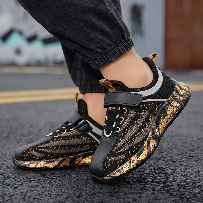 秋季爆款飞织童鞋