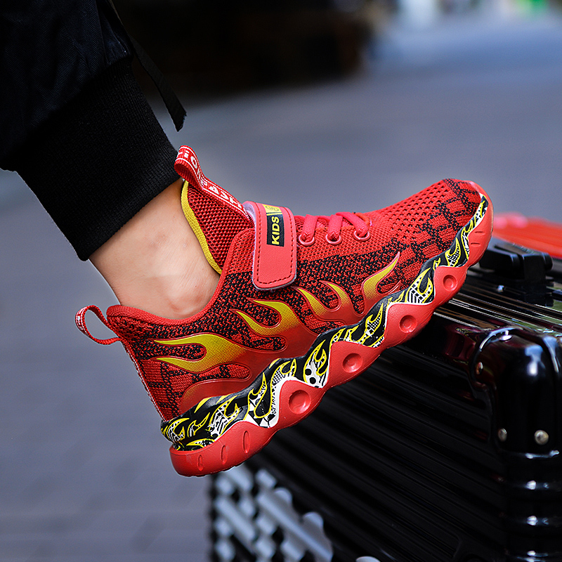 新款童鞋2020秋季火焰运动鞋透气休闲飞织跑鞋