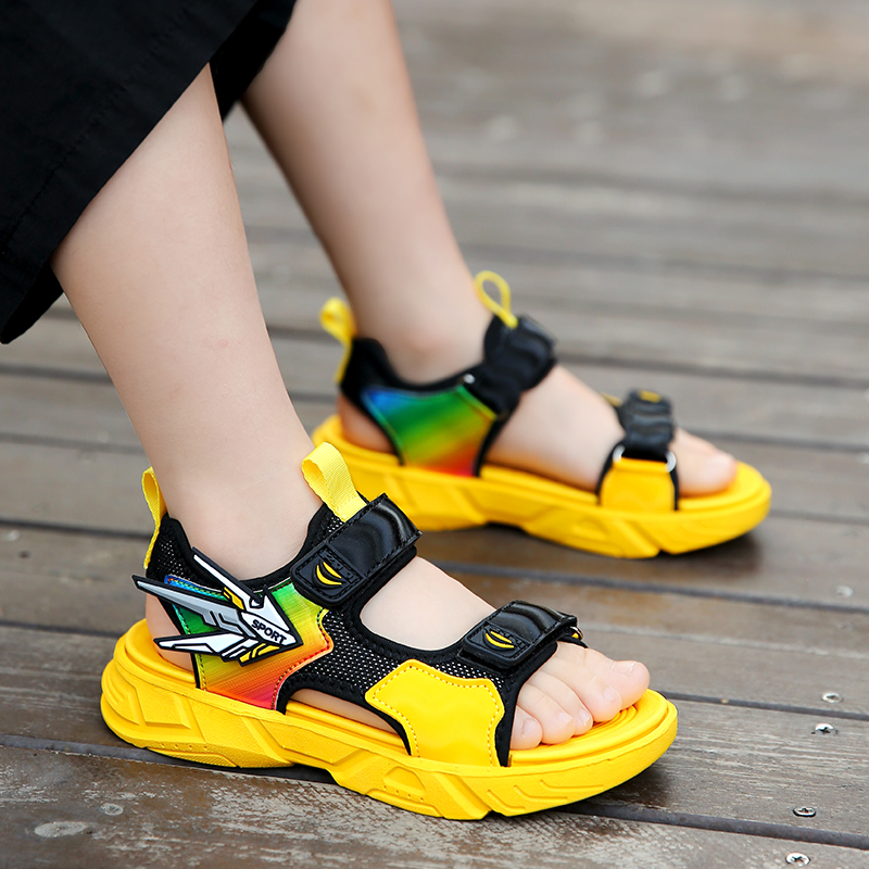 麦丁M2101夏款童鞋机甲儿童户外沙滩凉鞋