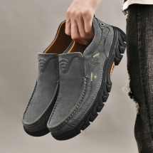 登途鞋业-新款跨境户外休闲鞋专利款套脚