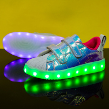 2020灯鞋儿童鞋魔术贴七彩灯鞋男女童运动鞋平底鞋