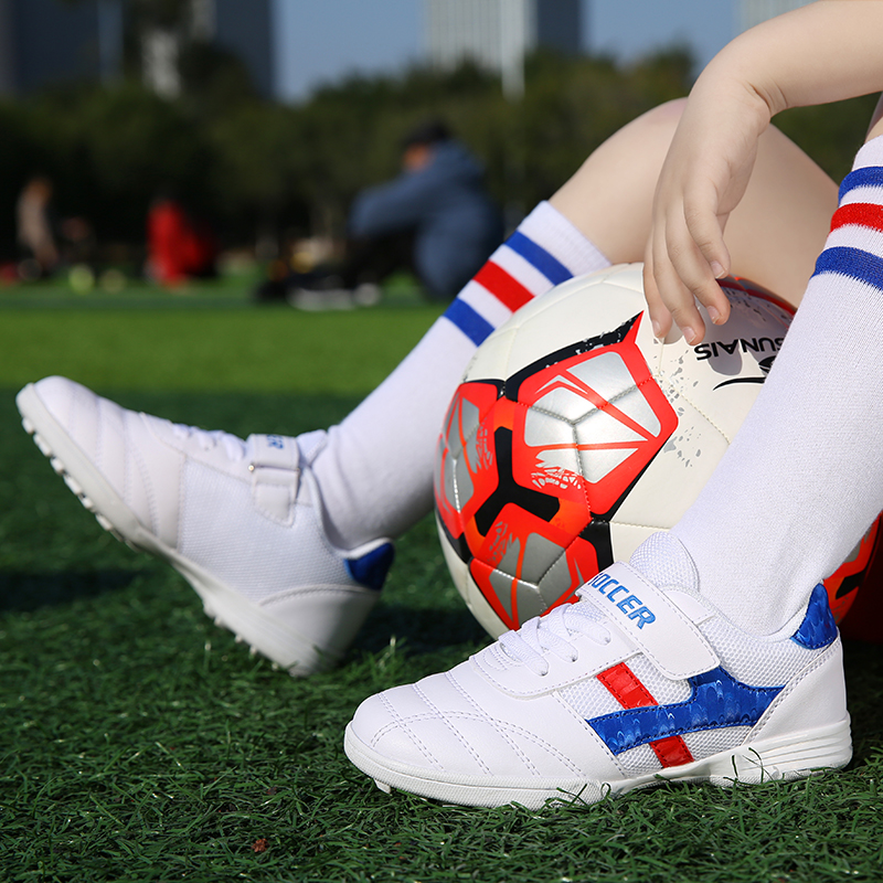 青少年足球鞋白粉，白蓝（30-39）