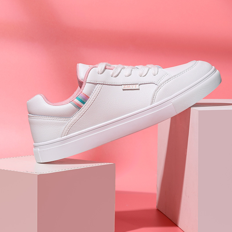 时尚休闲小白鞋超纤板鞋女款