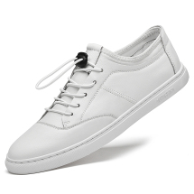 新款男鞋  小白鞋 材料：二层牛皮 颜色：黑色  