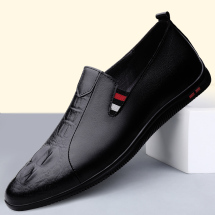 新款休闲小皮鞋 出厂价105 黑色 37-46