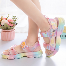 新款女鞋轻便抗水时尚