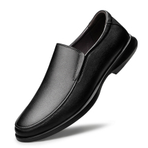 XY8652新款休闲小皮鞋38-44黑色，批发120元