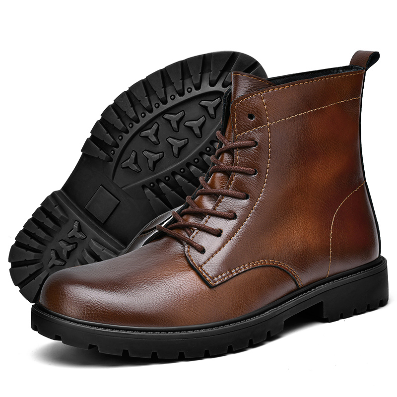 高帮男靴 XGZ23812代理价105二层38-47，黑色，