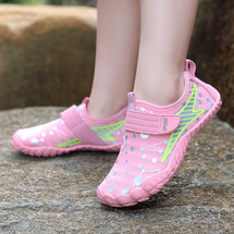 友順鞋業(yè)兒童溯溪鞋