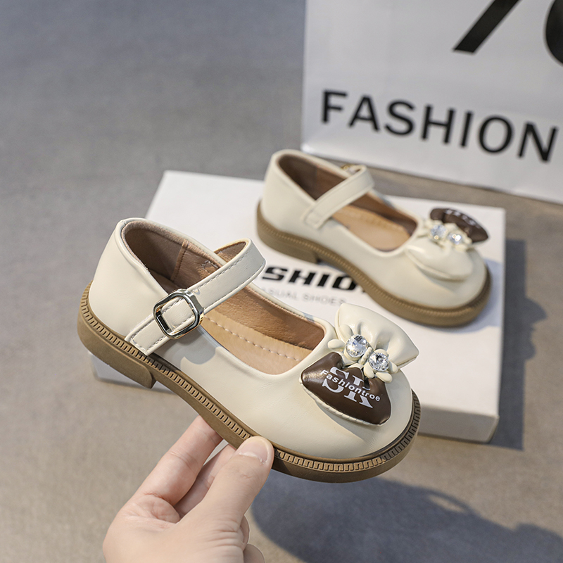 路誉童鞋M102夏季新款凉鞋优雅蝴蝶结镶砖公主鞋