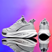 大码男鞋爆米花超软运动鞋子男超轻减震青少年学生碳板跑步鞋秋款