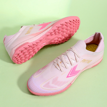 新款足球鞋有系带款碎钉,码段35-45,P155,控399元