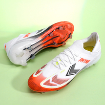 新款足球鞋无缝飞织有系带款长钉,码段35-45,P155