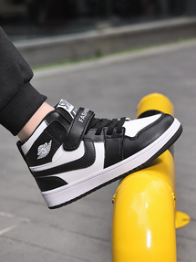 儿童板鞋运动鞋超千皮橡胶大底