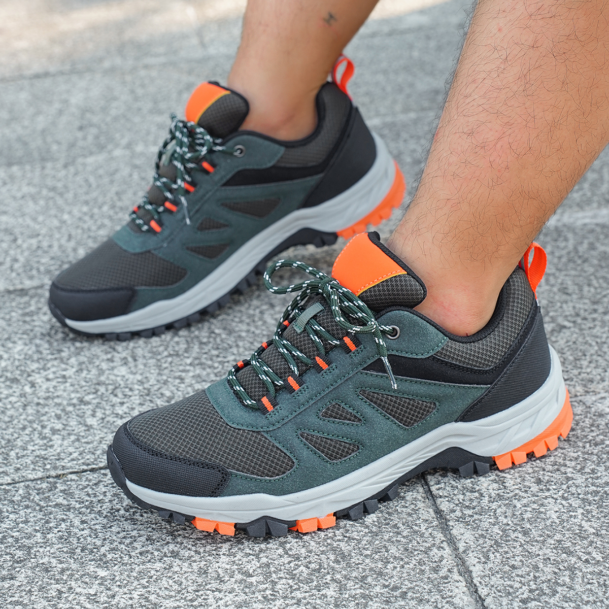 068K情侣户外登山鞋跨境专供徒步靴批70