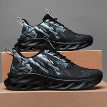 喷绘大面材质，减震EVA大底，轻便运动款