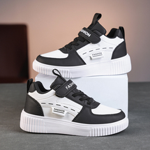 男童板鞋低帮皮面春秋新款中大童小白鞋软底防滑儿童休闲鞋子