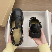 2025玛丽珍小皮鞋女软皮复古布洛克女鞋英伦风乐福鞋粗跟单鞋