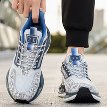 冷粘男鞋新款青少年轻便软底超轻减震跑步运动鞋学生潮鞋