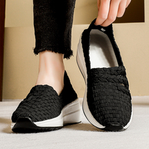 春夏透气平底鞋女百搭帆布编织网面鞋中老年妈妈鞋软底老北京布鞋